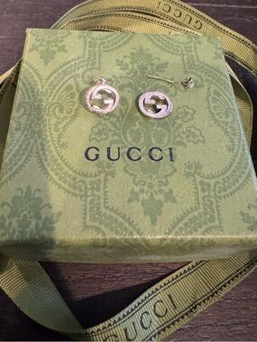 Gucci Silver Interlocking Earrings BROKEN